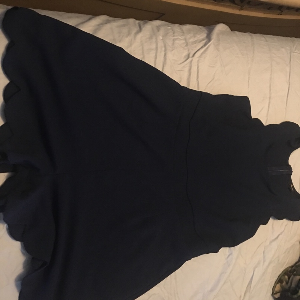 Romper - Picture 3 of 4